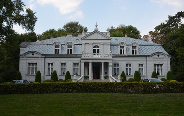 Budynek pałacu w Sławnie