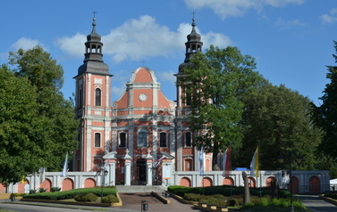 Budynek Sanktuarium w Lubaszu