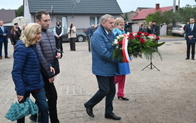 Pomnik_Kruteczek_27