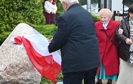 Pomnik_Kruteczek_20