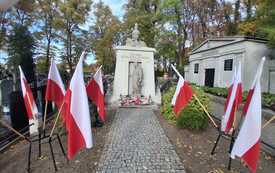 Pomnik_Lubasz_16