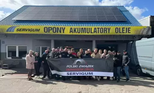 Zdjęcie do Spotkanie Pasjonat&oacute;w Opon i Motocykli w Lubaszu