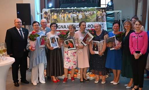 Zdjęcie do Senioralna biesiada w Lubaszu